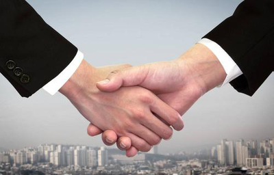 傲藍(lán)成功簽約白山市迅多保潔服務(wù),攜手共建智能現(xiàn)代化洗衣工廠管理模式